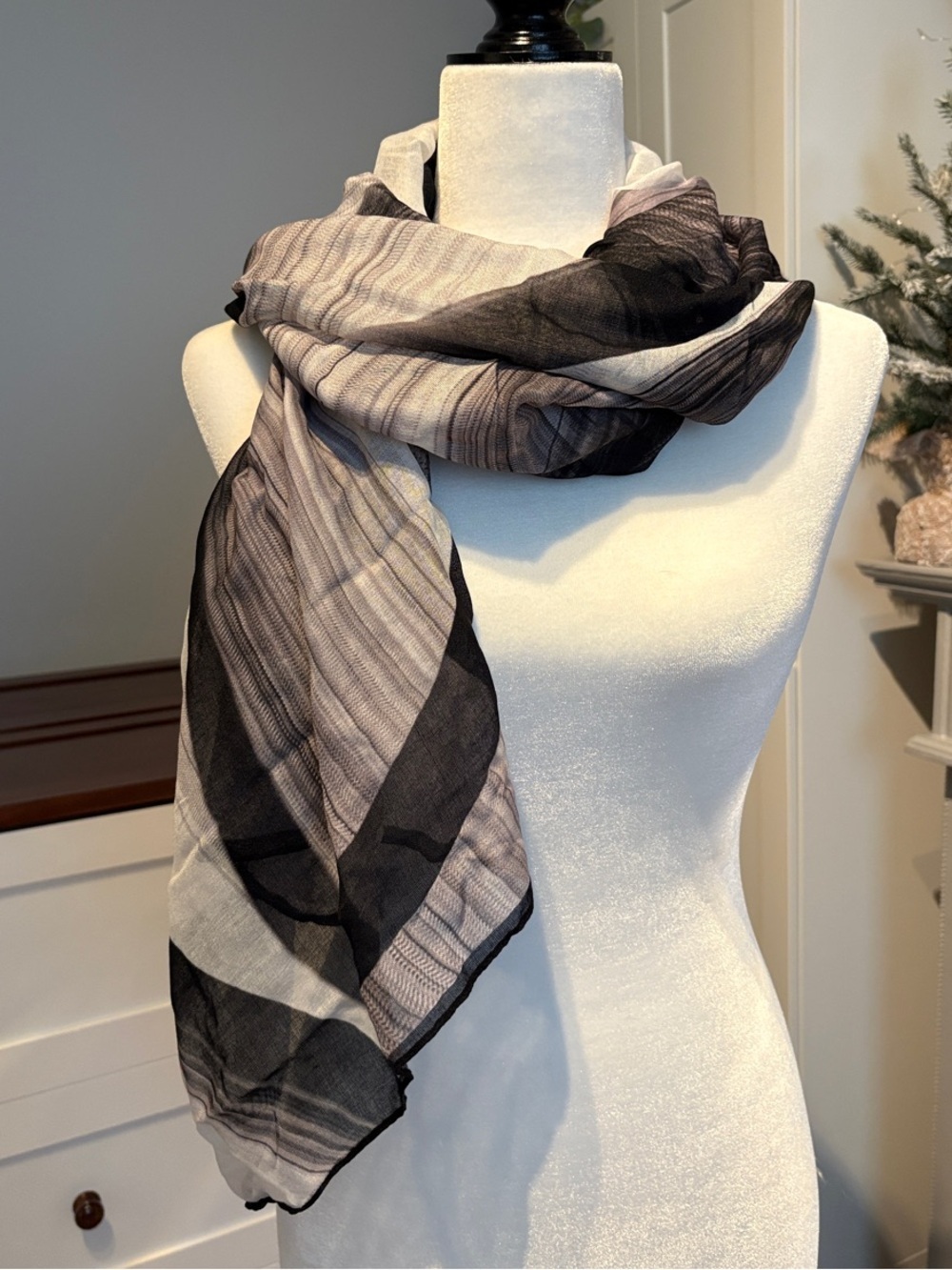 Dolcezza Black, White & Grey Abstract Scarf - Lightweight Women’s Scarf / Wrap